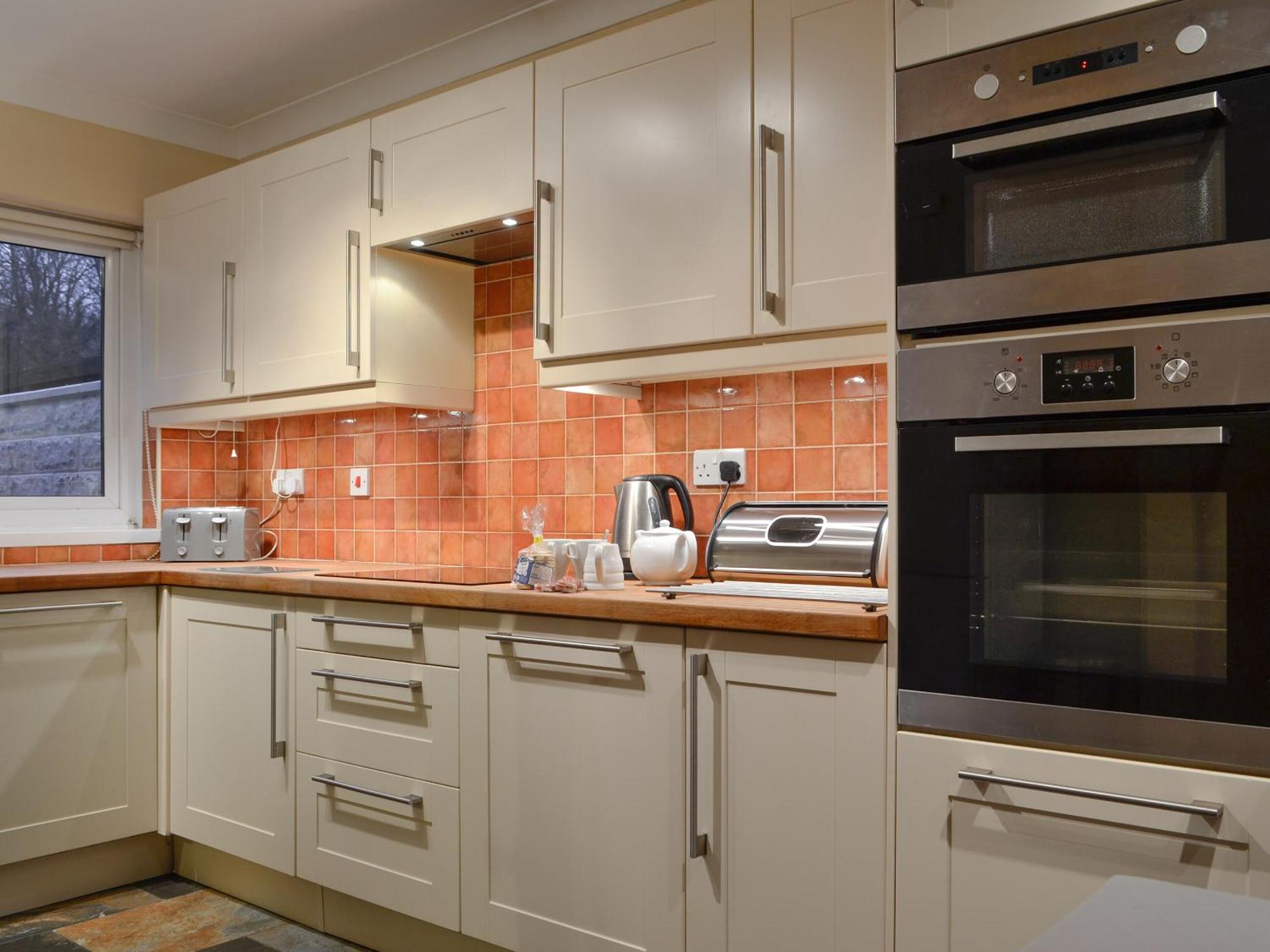 Three Rivers Cottage Pontneddfechan Bagian luar foto